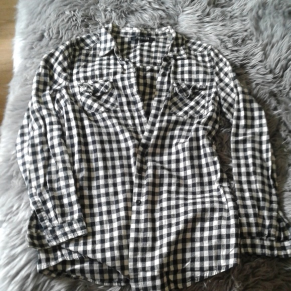 Flannel Checkered Long-sleeve Butt… - Picture 2 of 6